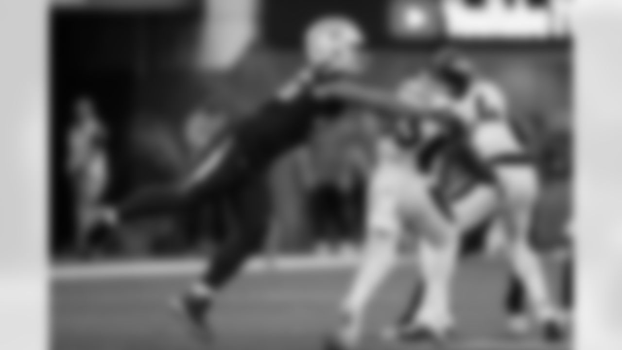 The Los Angeles Chargers play the Denver Broncos on Sunday, December 10, 2023 at SoFi Stadium in Inglewood, CA.
[FINAL SCORE: DEN 24 - LAC 7]