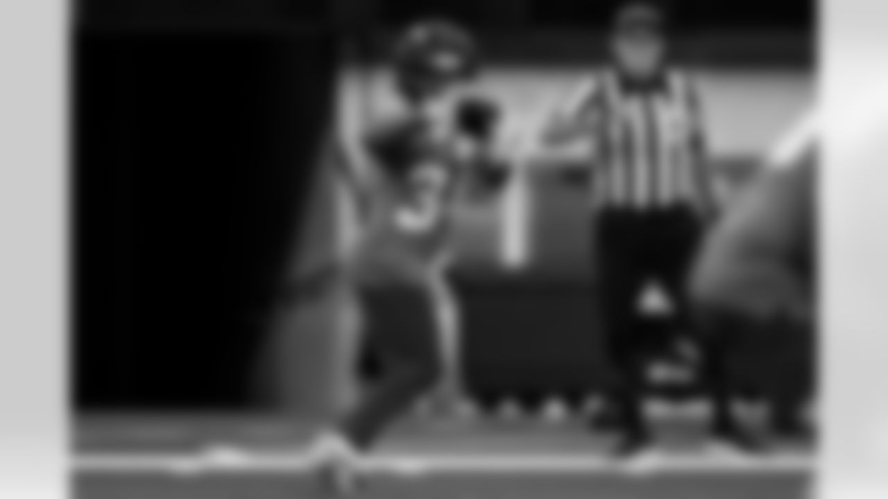 The Los Angeles Chargers practice on Wednesday, December 24, 2025 at Sofi Stadium in Inglewood, CA.