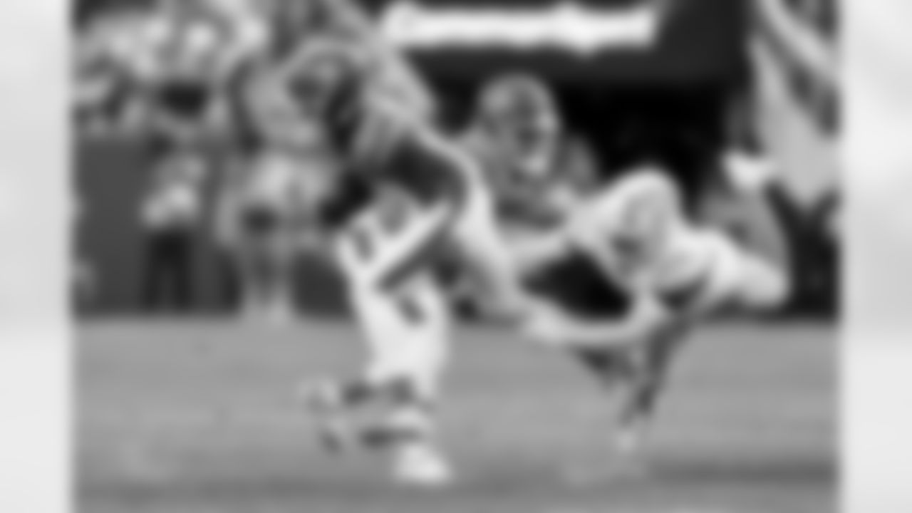 S Tony Jefferson (23)