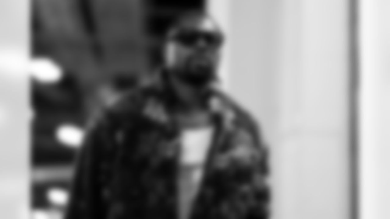 OLB Khalil Mack (52)