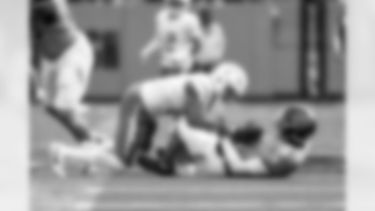 LB Daiyan Henley (0)