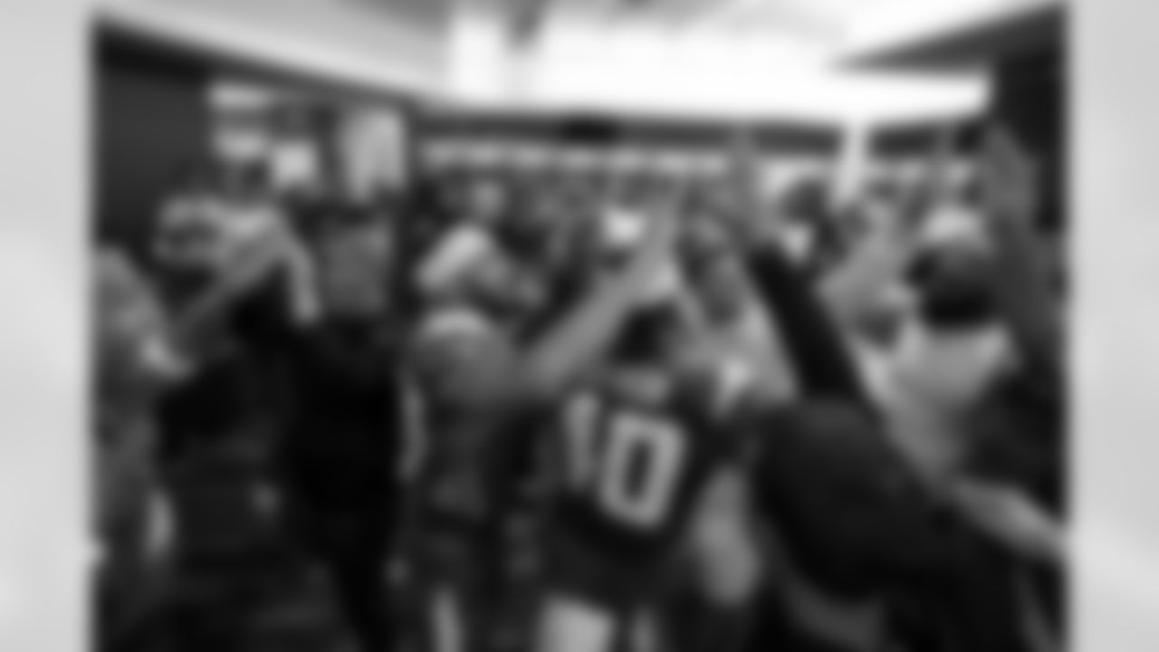 CB Benjamin St-Juste (24) and S Kendall Williamson (40)