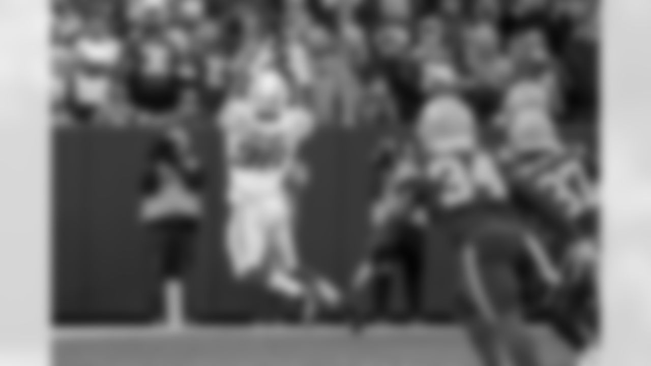 The Los Angeles Chargers play the Green Bay Packers on Sunday, November 19, 2023 at Lambeau Field in Green Bay, WI.
[FINAL SCORE: GB 23 -  LAC 20]