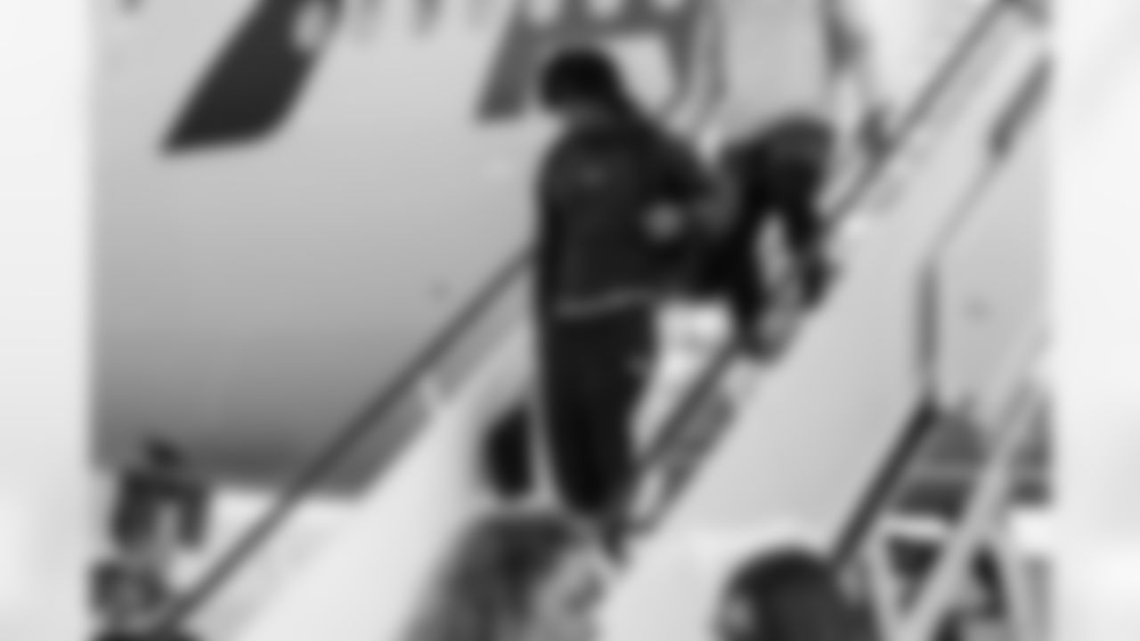 Los Angeles Chargers RB Omarion Hampton (8) travels to Dallas on Saturday, Dec. 20, 2025 for the Week 16 regular season matchup against the Dallas Cowboys.