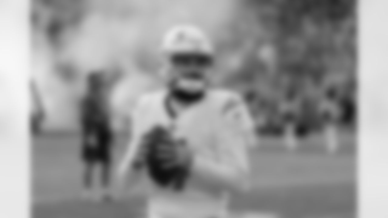 The Los Angeles Chargers play the Denver Broncos on Sunday, December 31, 2023 at Empower Field at Mile High in Denver, CO.
[FINAL SCORE: DEN 16 - LAC 9]