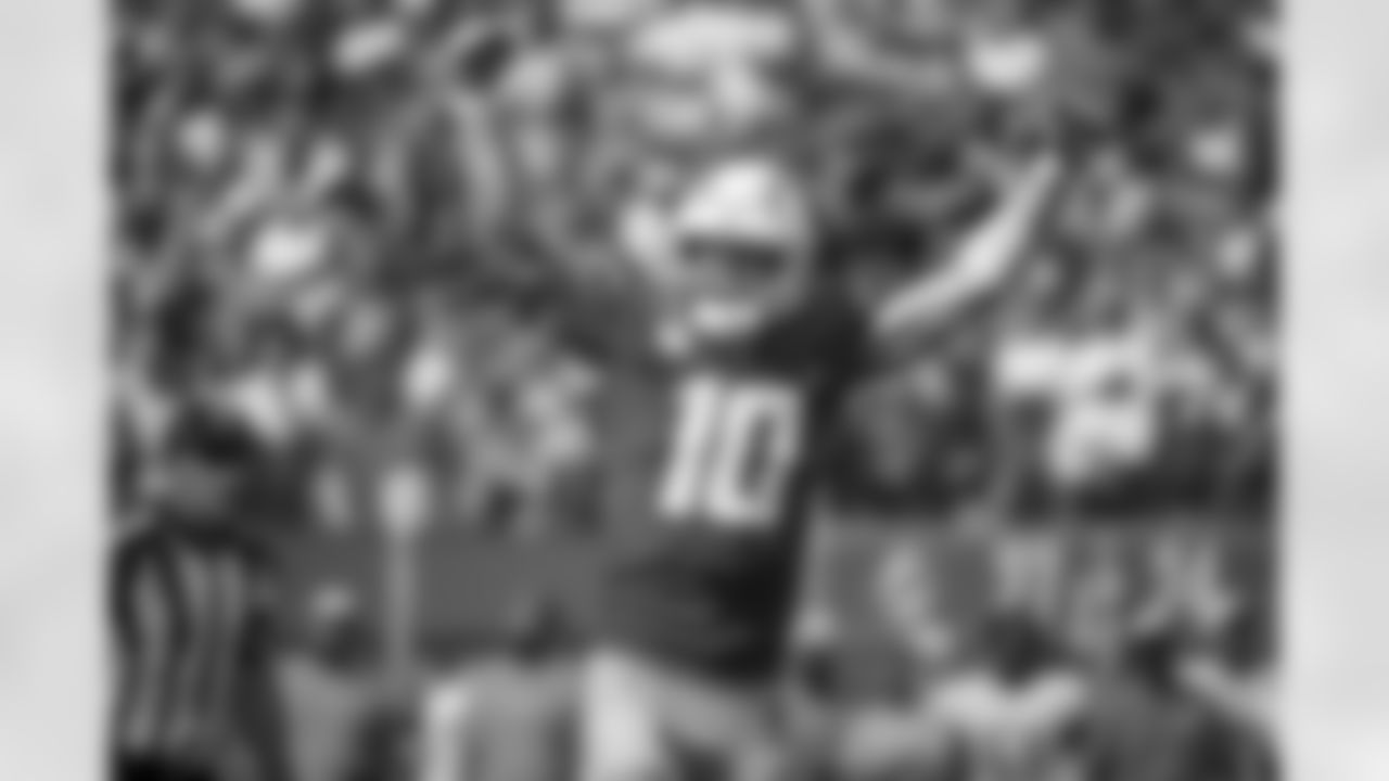 The Los Angeles Chargers play the Miami Dolphins on Sunday, September 10, 2023 at SoFi Stadium in Inglewood, CA.
[FINAL SCORE: LAC 34 - MIA 36]