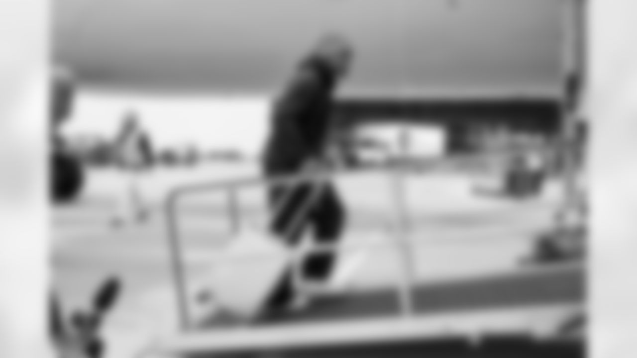 Los Angeles Chargers LB Daiyan Henley (0) travels to Denver on Saturday, Jan. 3, 2025 for the Week 18 regular season matchup against the Denver Broncos.