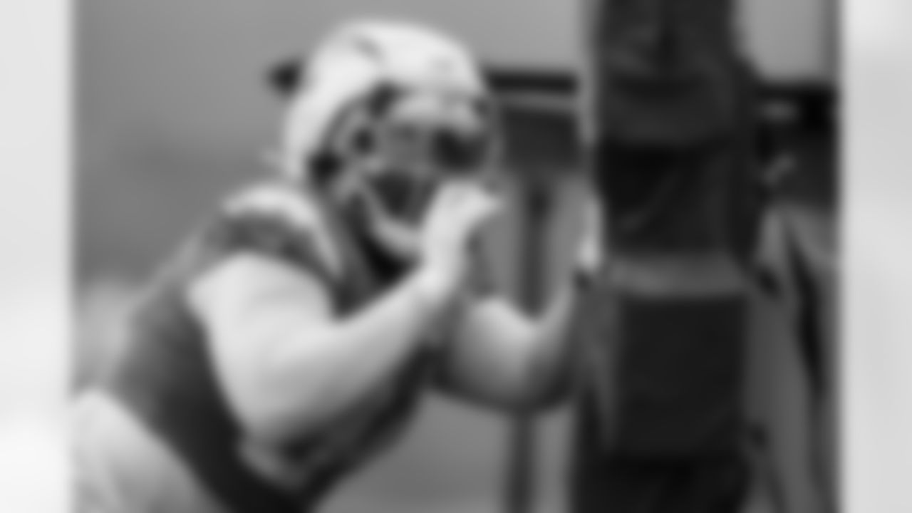 The Los Angeles Chargers play the Houston Texans on Wednesday, December 31, 2025 at SoFi Stadium in Inglewood, CA.
[FINAL SCORE: HOU 20 - LAC 16]