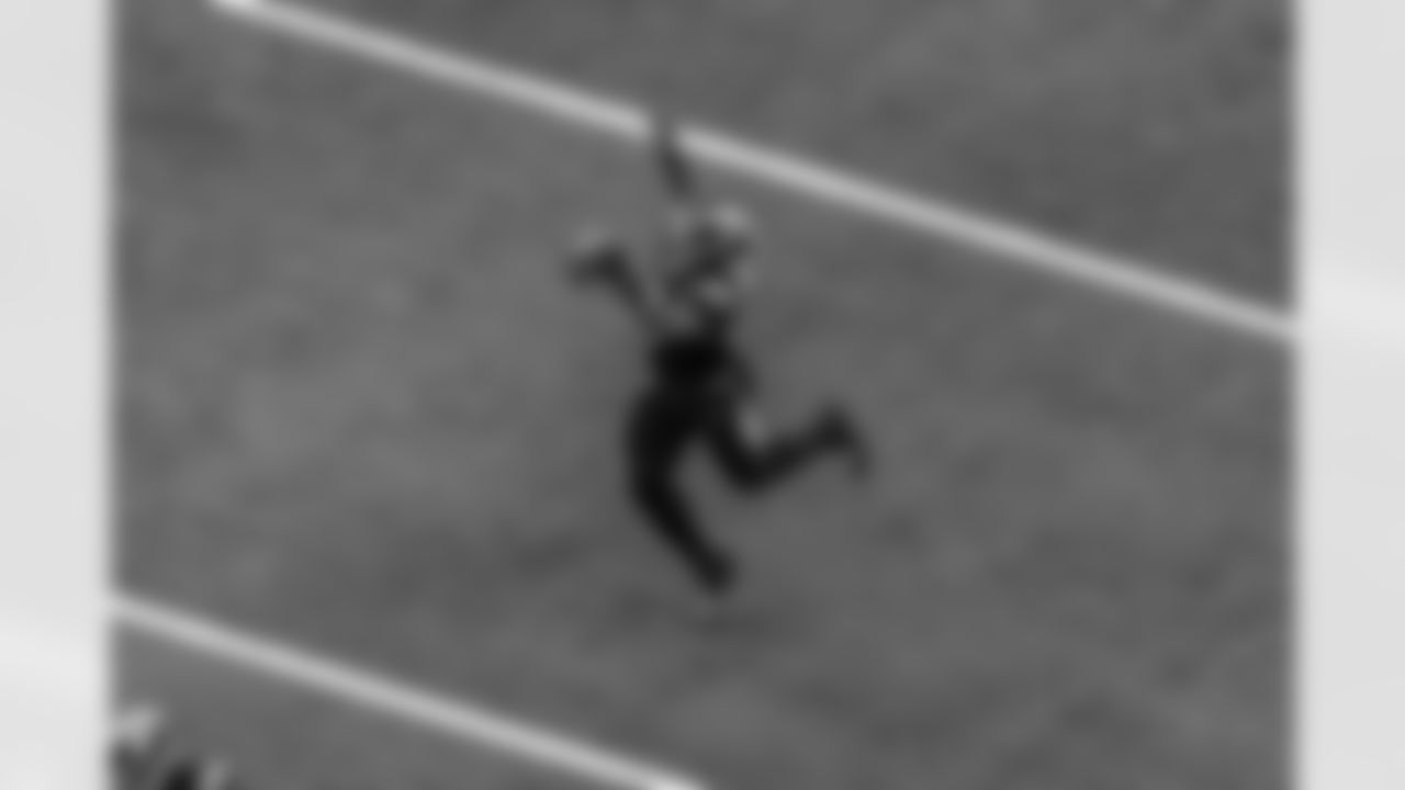 Check out the best shots from the Chargers Week 17 matchup against the Texans!