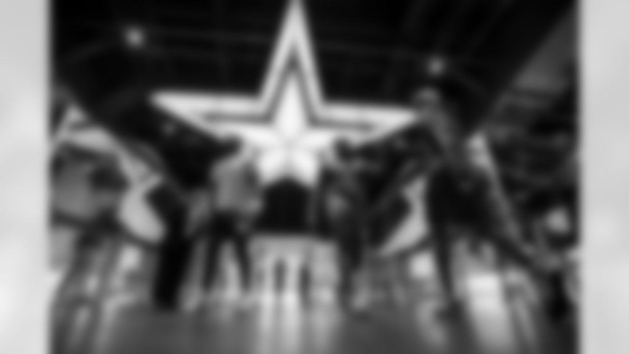 DL Justin Eboigbe (92) and DL Da'Shawn Hand (91)