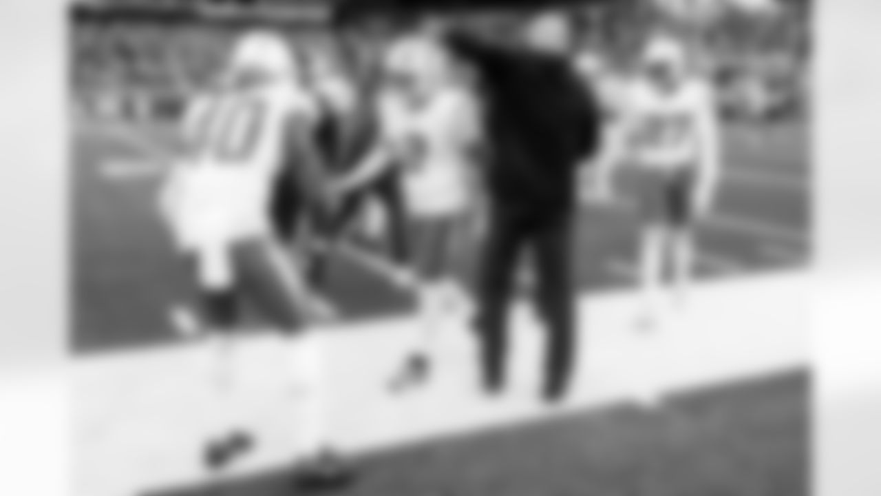 Check out the best shots from the Chargers Week 9 matchup against the Titans!