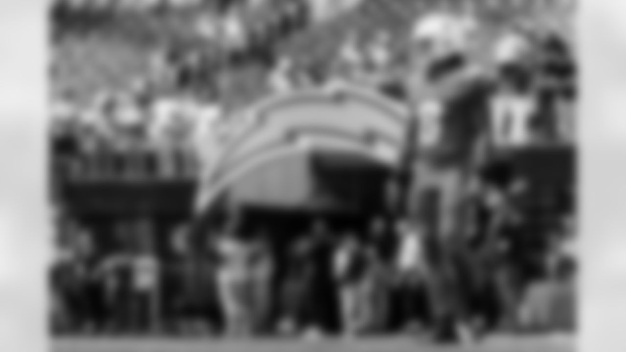 Check out the best shots from the Chargers Week 5 matchup against the Commanders!