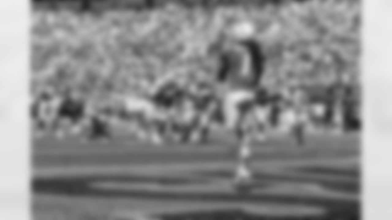 The Los Angeles Chargers play the Carolina Panthers on Sunday, September 15, 2024 at Bank of America Stadium in Charlotte, NC.
[FINAL SCORE: LAC 26 - CAR 3]