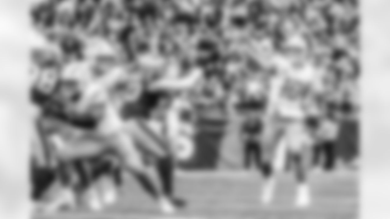 Take a look back at the Chargers Week 17 matchup with the Patriots in monochrome!