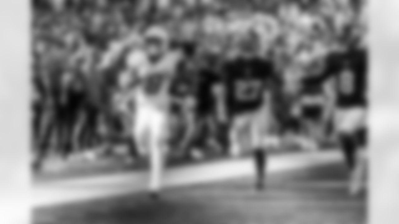 Take a look back at the best photos of the Chargers 2025 draft class in their inaugural NFL campaign.