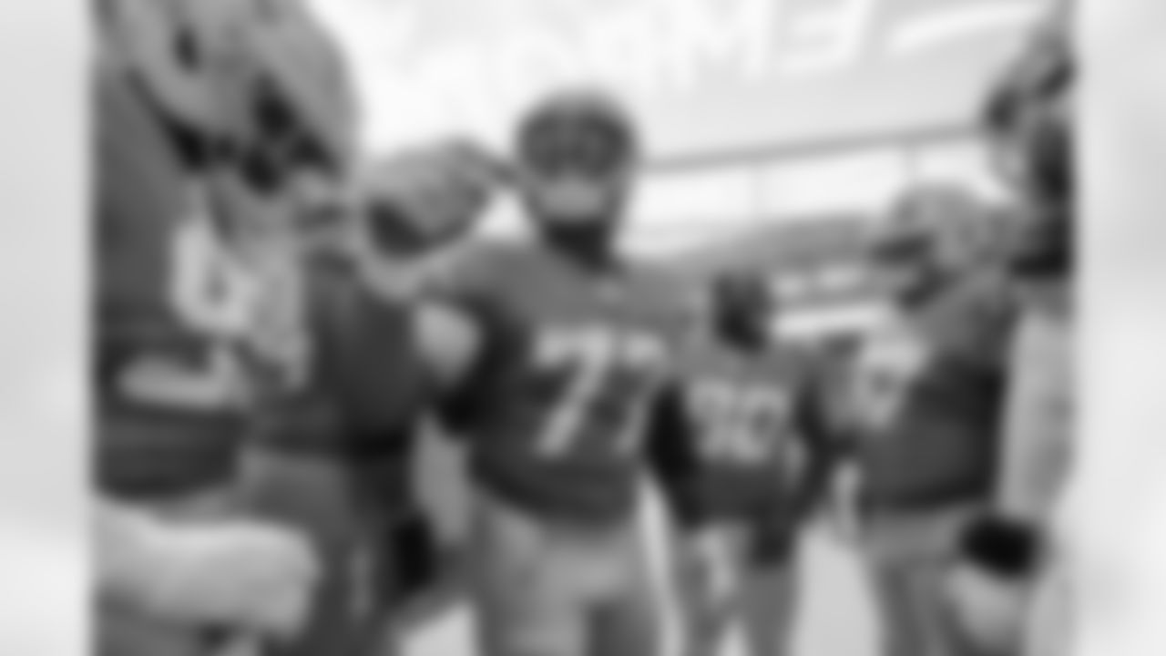 G Zion Johnson (77) and DL Teair Tart (90)