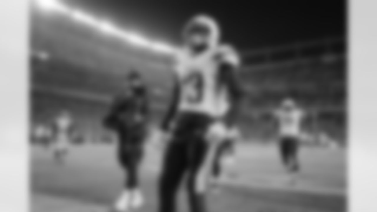 The San Diego Chargers play against the Denver Broncos at Sports Authority Field on December 12, 2013 in Denver, Colorado.
[Final Score: SD 27 - DEN 20]