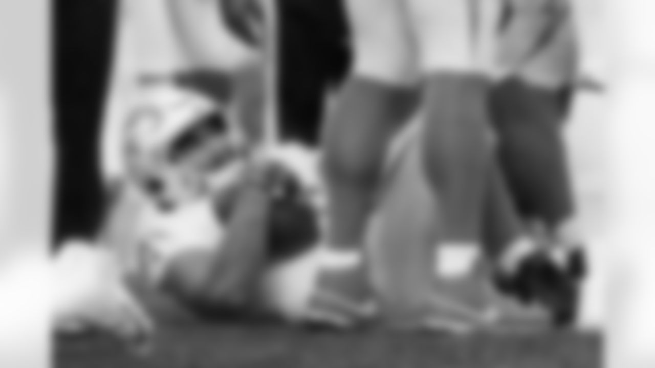 The Los Angeles Chargers play the New England Patriots on Sunday, December 3, 2023 at Gillette Stadium in Foxborough, MA.
[FINAL SCORE: LAC 6 - NE 0]