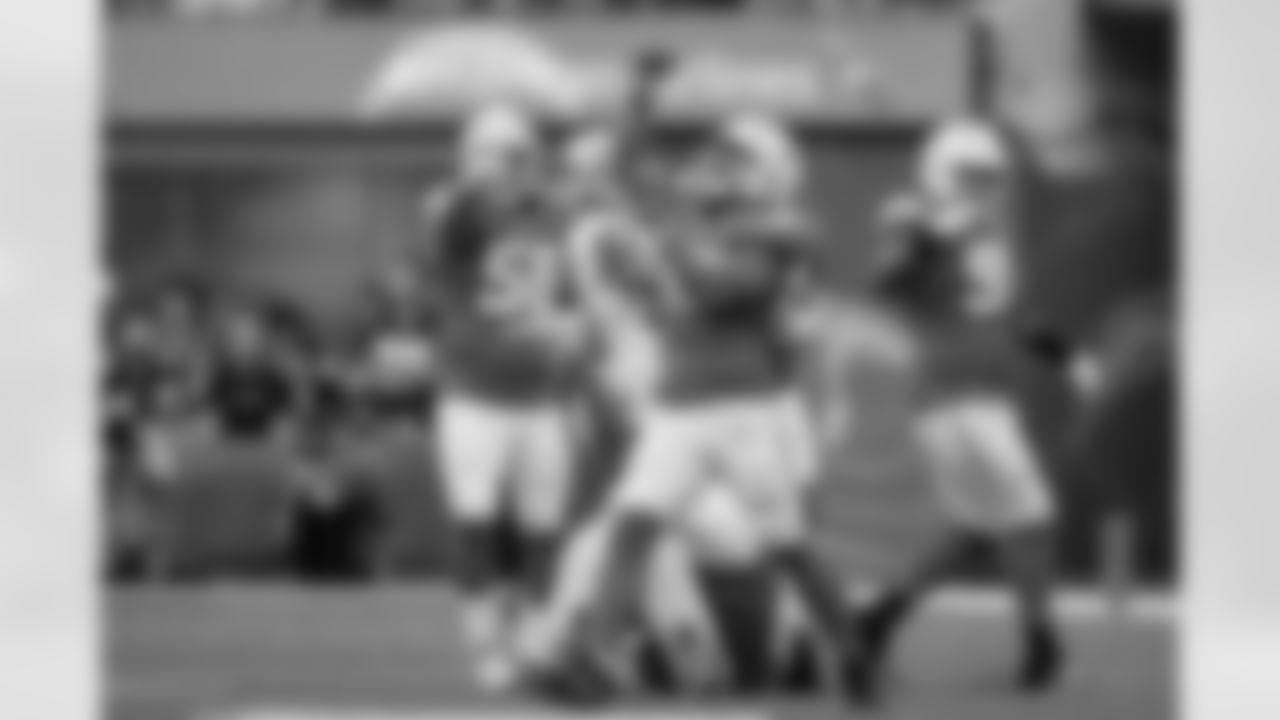 The Los Angeles Chargers play the Las Vegas Raiders on Sunday, October 1, 2023 at SoFi Stadium in Inglewood, CA.
[FINAL SCORE: LAC 24 - LV 17]