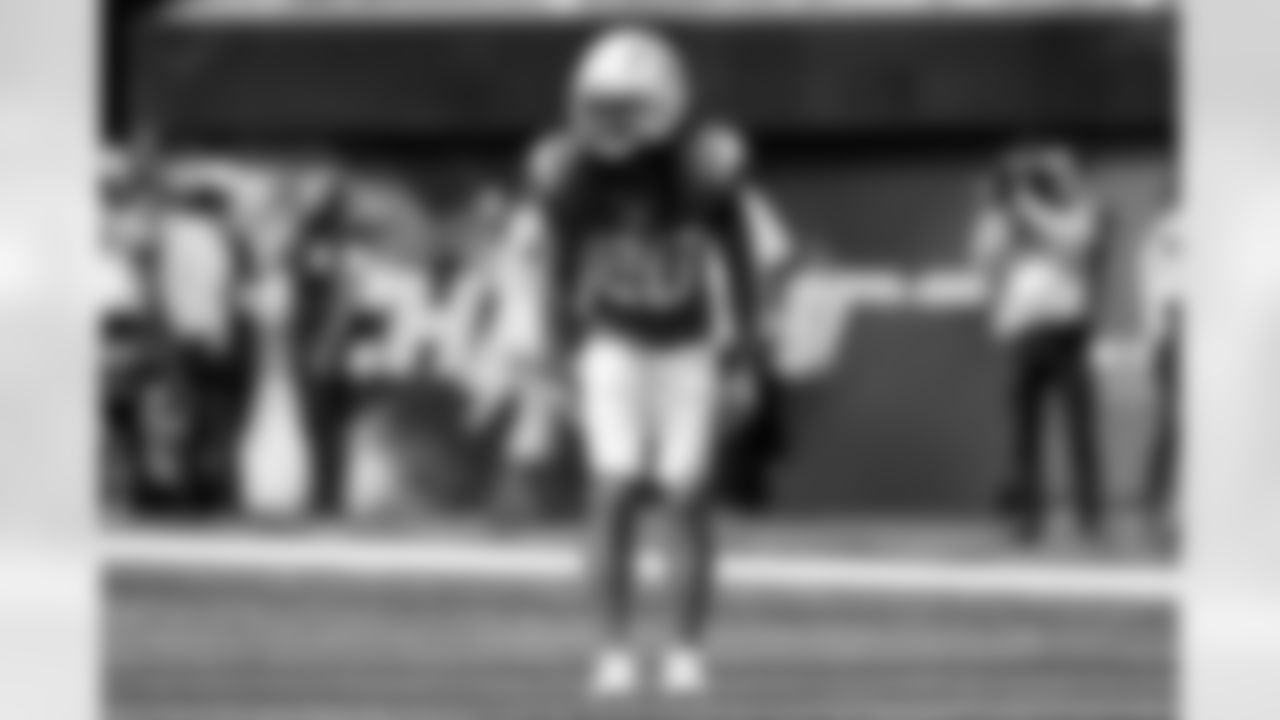 Check out the best shots from the Chargers Week 3 matchup against the Broncos!
