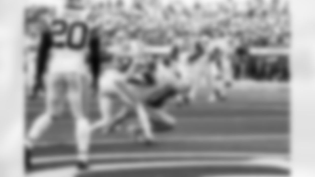 TE Oronde Gadsden (86)