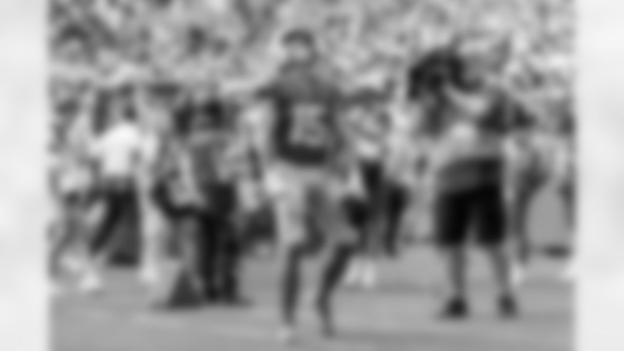 Check out the best shots from the Chargers Week 6 matchup against the Dolphins!