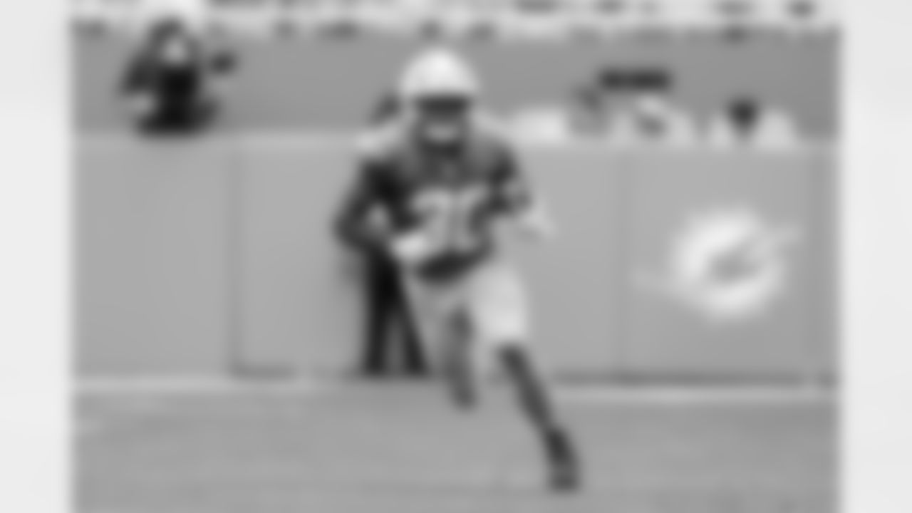 RB Kimani Vidal (30)