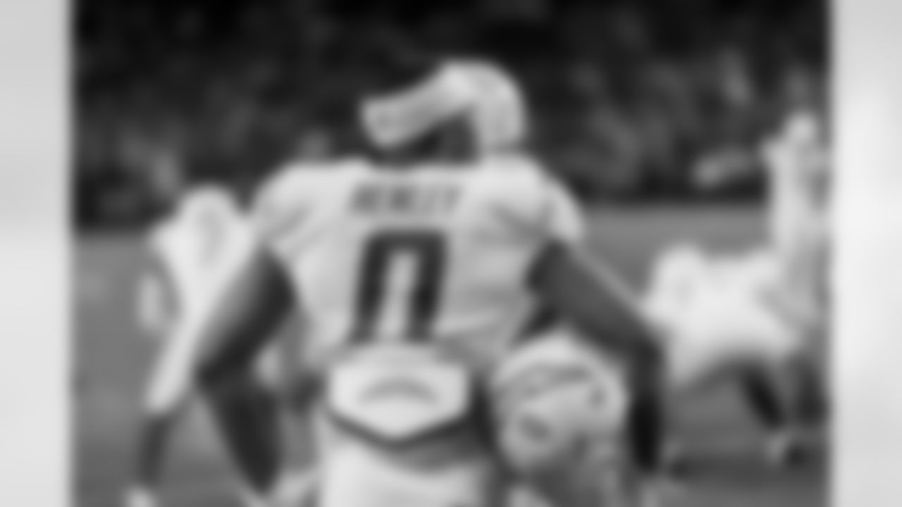 The Los Angeles Chargers play the Las Vegas Raiders on Thursday, December 14, 2023 at Allegiant Stadium in Las Vegas, NV.
[FINAL SCORE: LV 63 - LAC 21]