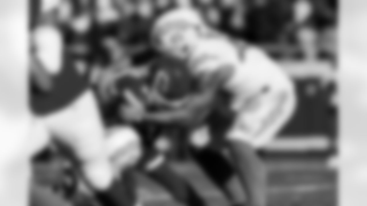 OLB Tuli Tuipulotu (45)