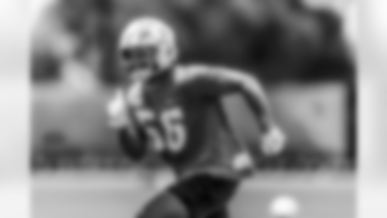 Los Angeles Chargers players participate in Phase 3 of the offseason program on Friday, May 30, 2025 at The Bolt in El Segundo, CA.