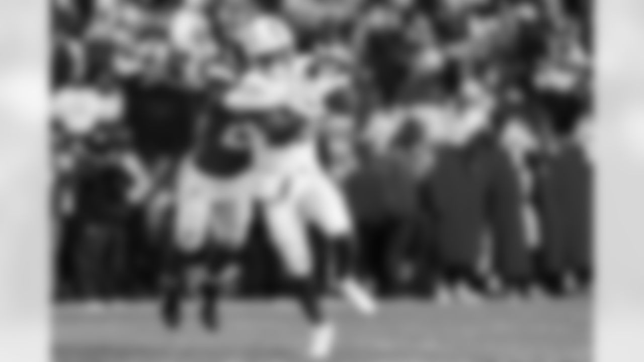 TE Oronde Gadsden (86)