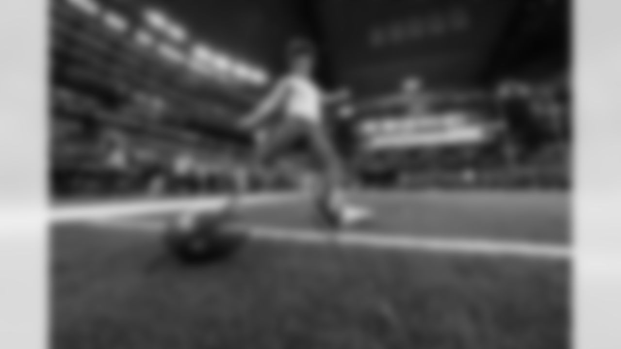 Check out the best shots from the Chargers Week 16 matchup against the Cowboys!