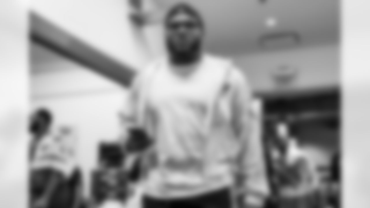 DL Da'Shawn Hand (91)