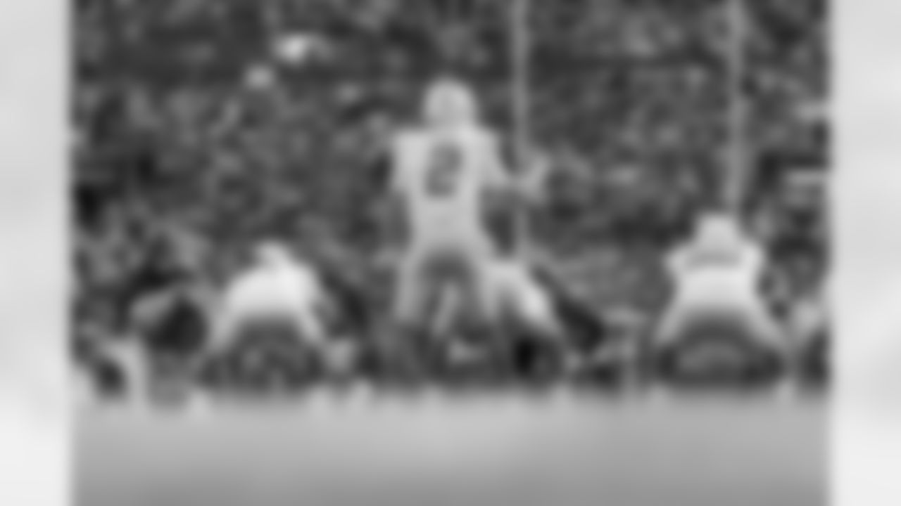 The Los Angeles Chargers play the Denver Broncos on Sunday, December 31, 2023 at Empower Field at Mile High in Denver, CO.
[FINAL SCORE: DEN 16 - LAC 9]