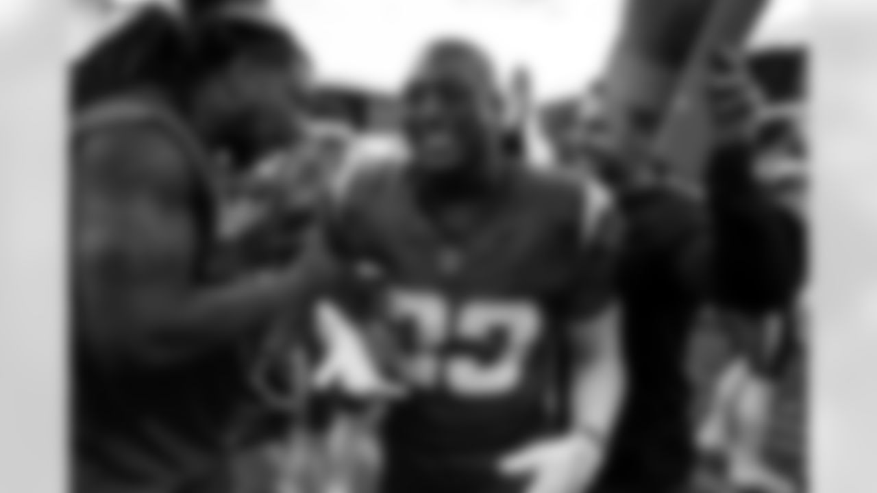 OLB Bud Dupree (48), S Tony Jefferson (23) and Defensive Coordinator Jesse Minter