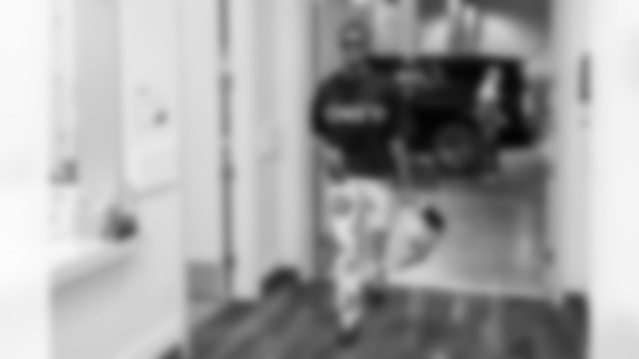 The Los Angeles Chargers play the Denver Broncos on Sunday, December 10, 2023 at SoFi Stadium in Inglewood, CA.
[FINAL SCORE: DEN 24 - LAC 7]