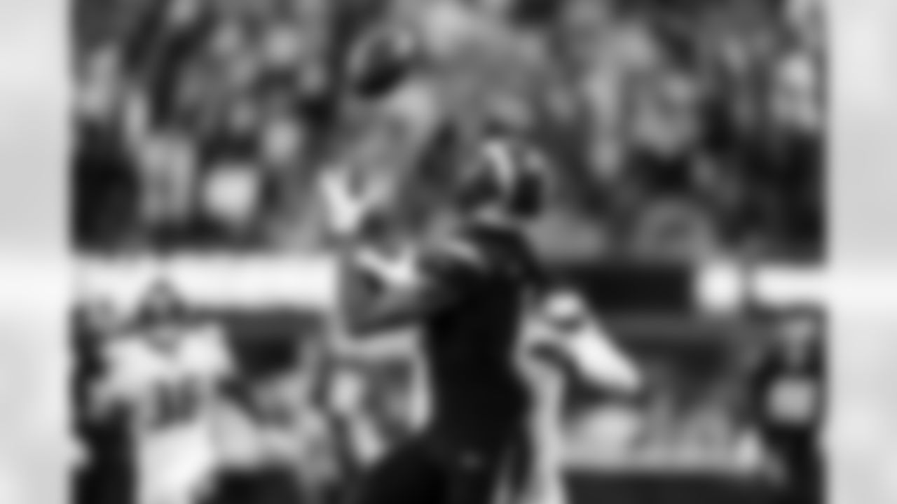 WR Quentin Johnston (1)