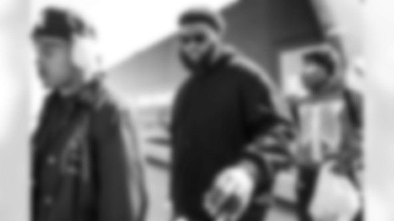 OT David Sharpe (72)