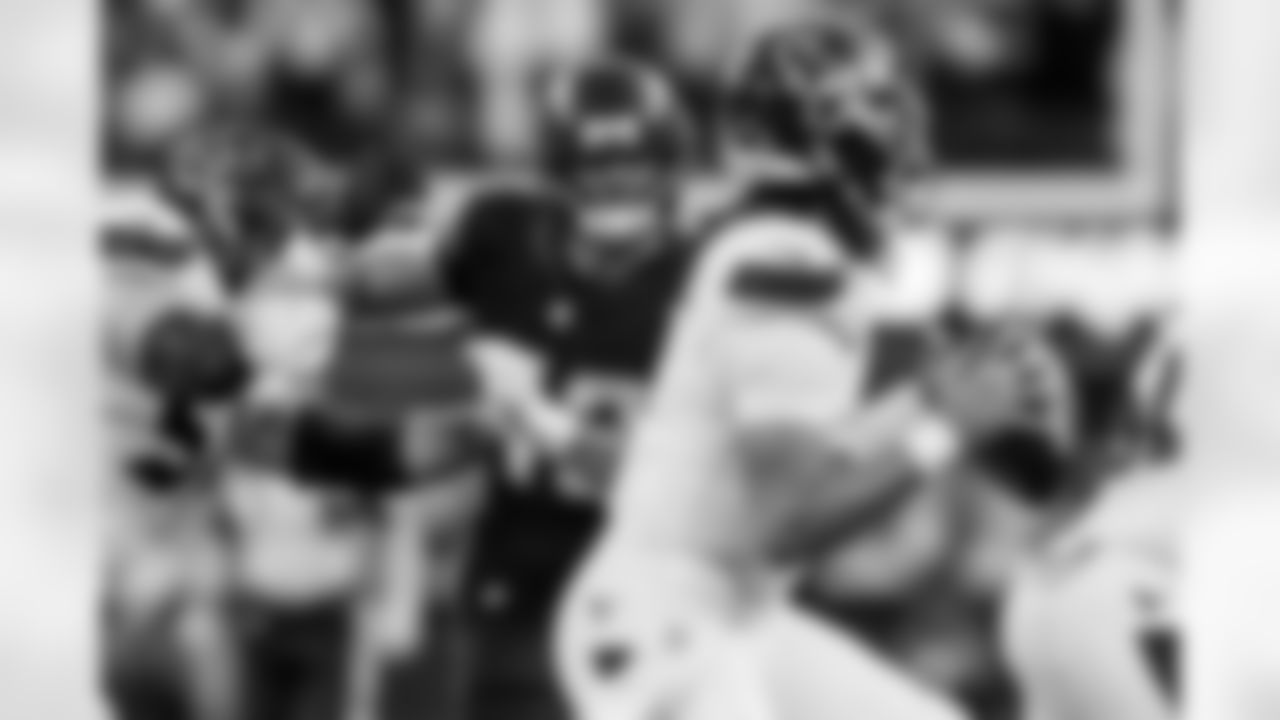 Check out the best shots from the Chargers Week 17 matchup against the Texans!