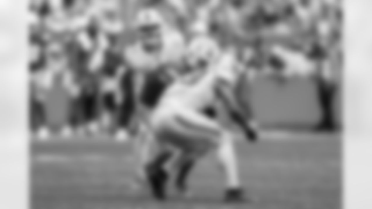 Check out the best shots from the Chargers Week 6 matchup against the Dolphins!