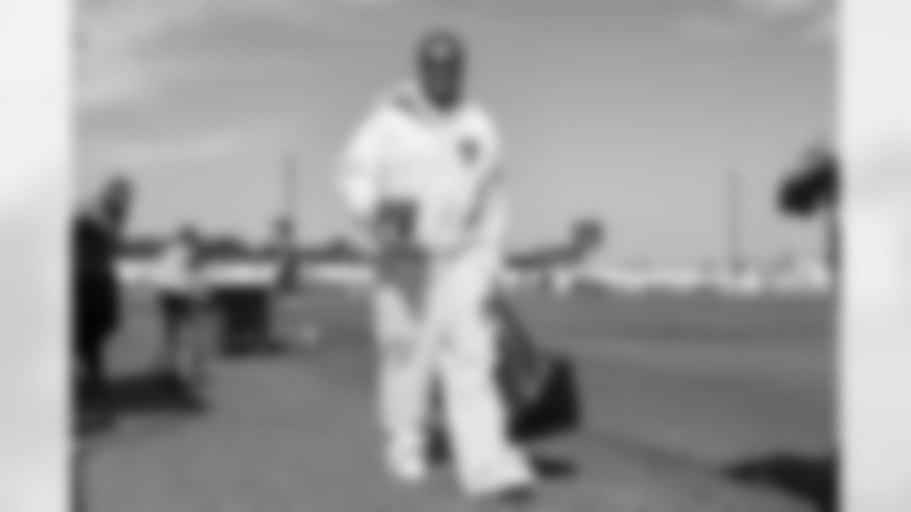 S Derwin James Jr. (3)