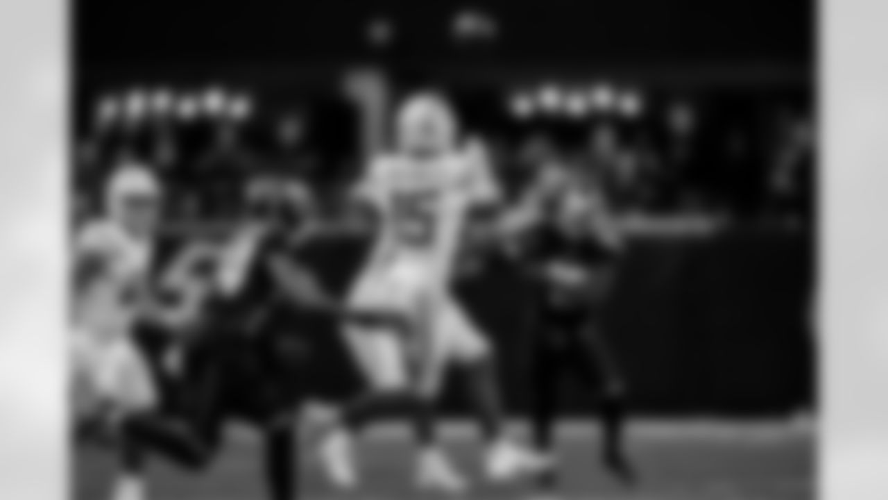Check out the best shots from the Chargers Week 13 matchup against the Falcons!