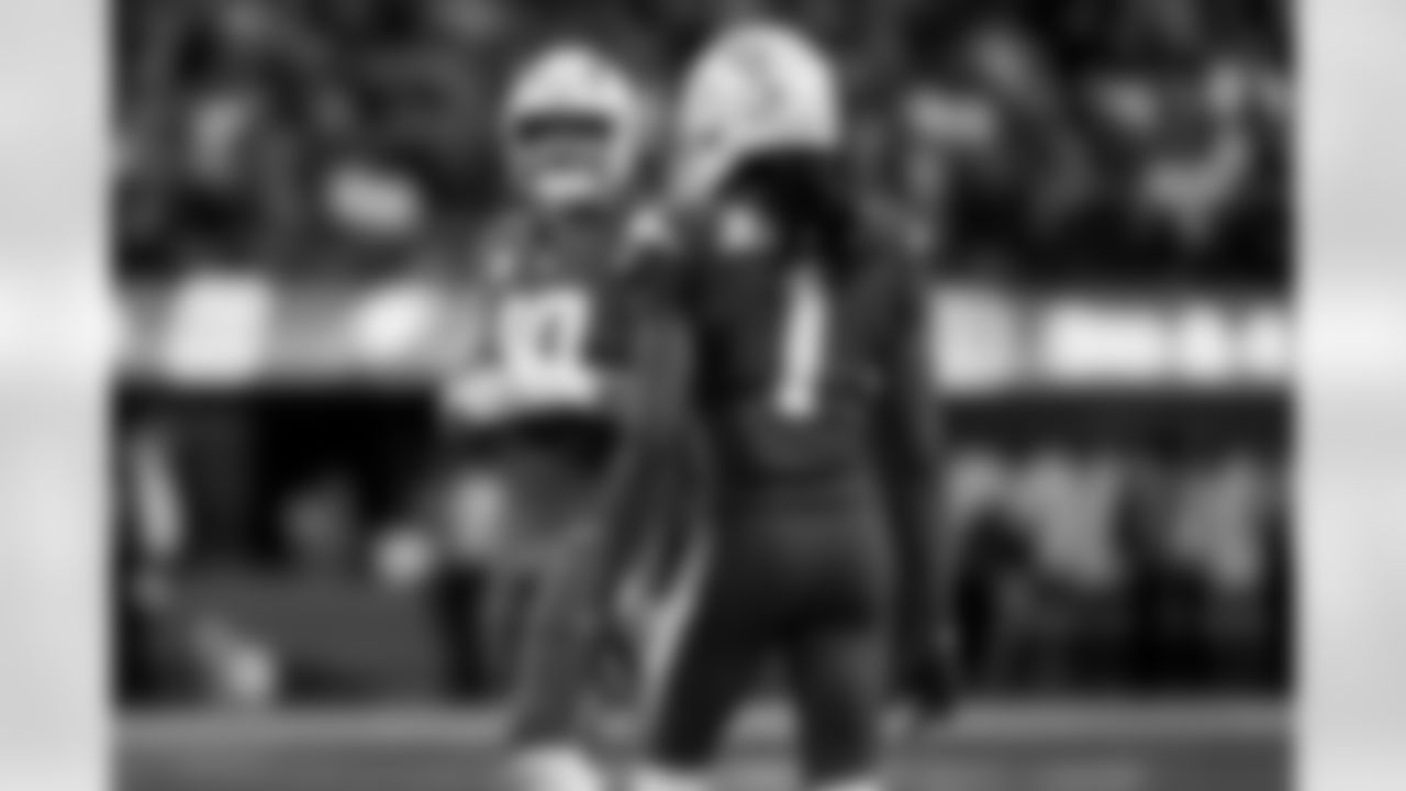 Take a look back at the best photos of Justin Herbert's 2025 campaign.