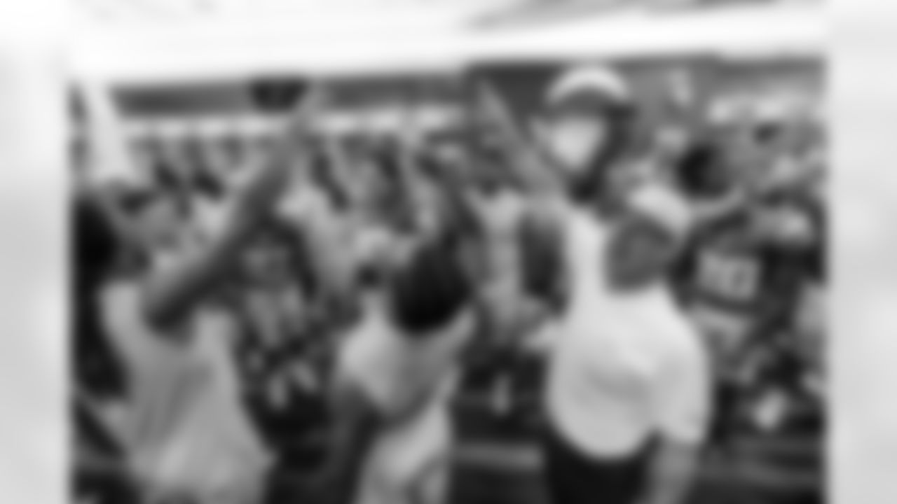 The Los Angeles Chargers play the Tennessee Titans on Sunday, November 10, 2024 at SoFi Stadium in Inglewood, CA.
[FINAL SCORE: LAC 27 - TEN 17]