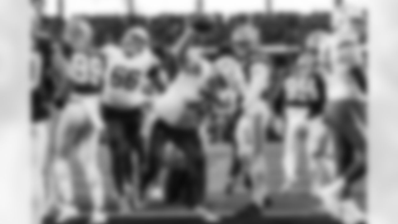 Take a look back at the best photos of the Chargers best celebrations of the 2025 season.