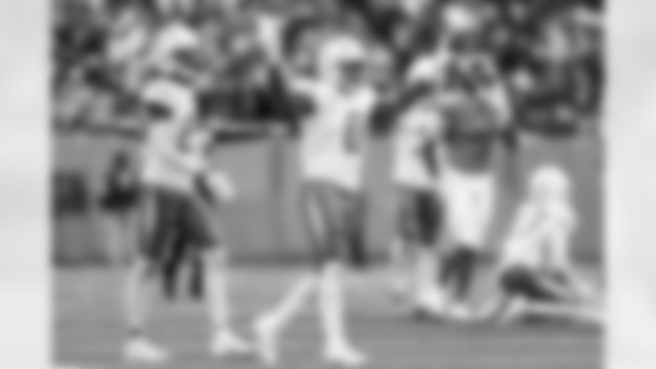 LB Daiyan Henley (0)