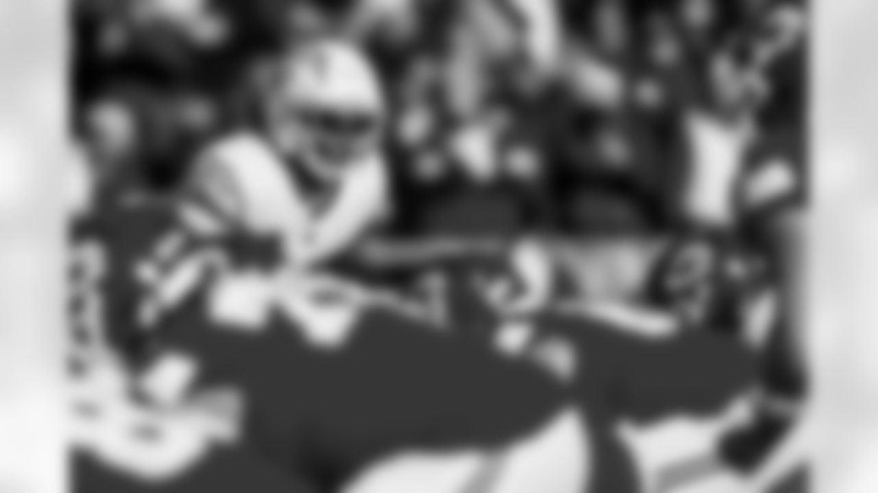 Take a look at the best photos of Chargers 2026 free agent Khalil Mack