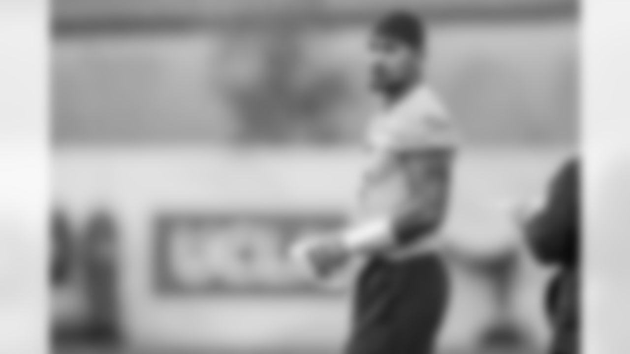 The Los Angeles Chargers play the Houston Texans on Wednesday, December 31, 2025 at SoFi Stadium in Inglewood, CA.
[FINAL SCORE: HOU 20 - LAC 16]