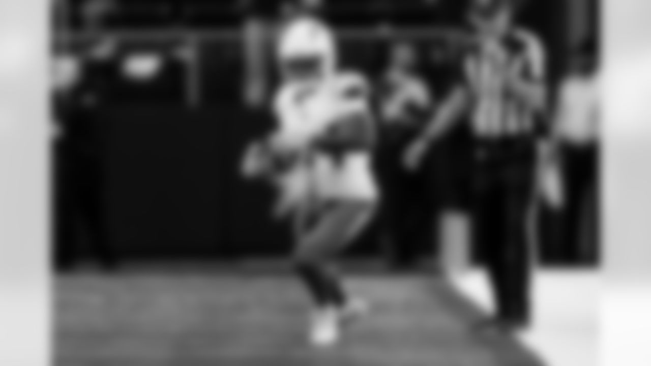 Check out the best shots from the Chargers Week 16 matchup against the Cowboys!