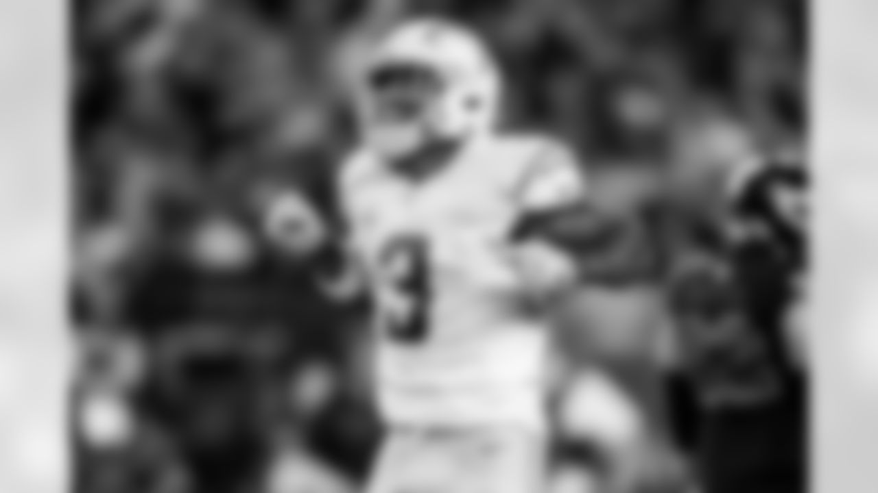 The Los Angeles Chargers play the Arizona Cardinals on Monday, October 21, 2024 at State Farm Stadium  in Glendale, AZ.
[FINAL SCORE: AZ 17 - LAC 15]